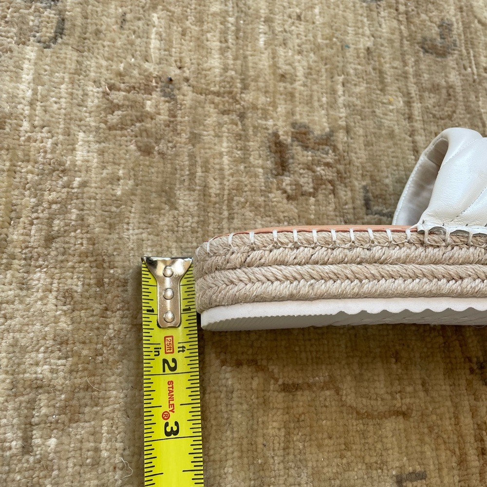 Gianni Bini espadrille platform slide, white size 6.5 - Picture 9 of 10